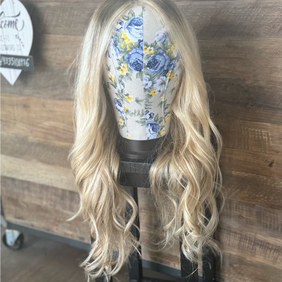 Lace wig 9*6 26inches 250 density  beautiful just like the photo - Picture 4 of 8